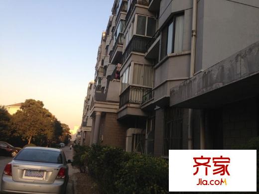 江南苑外景图