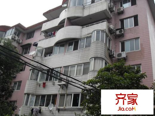 龙柏公寓外景图