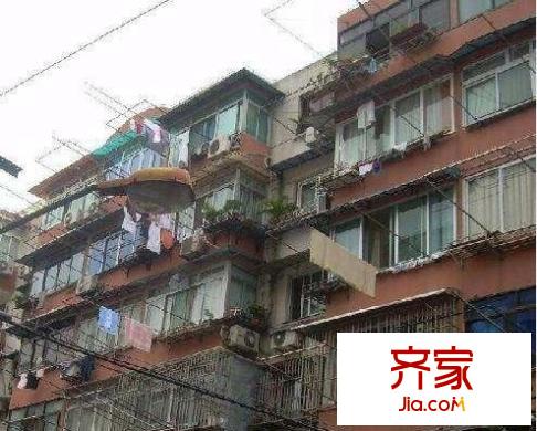江苏路186弄小区外景图
