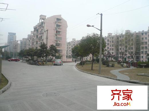 梅花路768弄小區(qū)外景圖梅花路768弄 