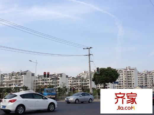 瀚龍?jiān)吠饩皥D 