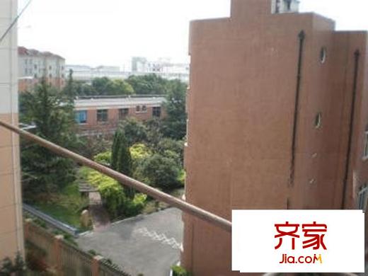 绿梅三村外景图