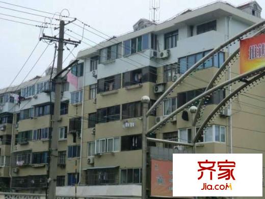 德华三村外景图
