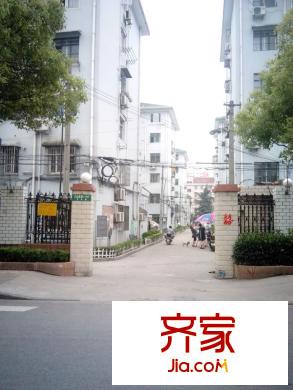 芳華路268弄小區(qū)外景圖 