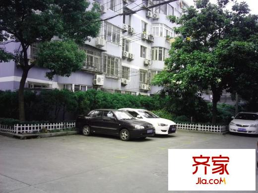 芳華路268弄小區(qū)外景圖 