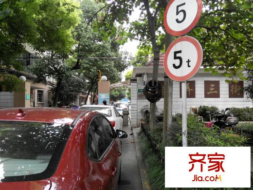 管弄三街坊外景图