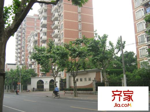 康健星辰外景图