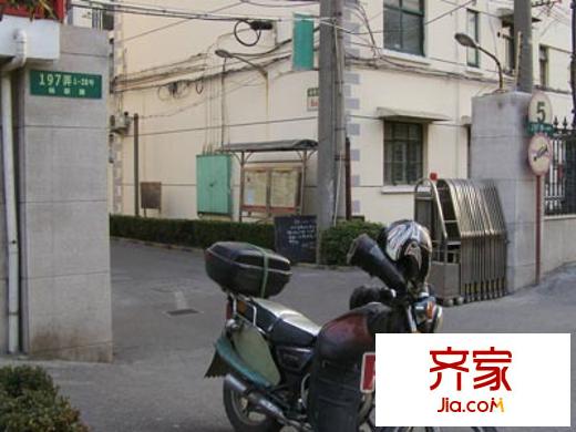 安臨小區(qū)外景圖上海  