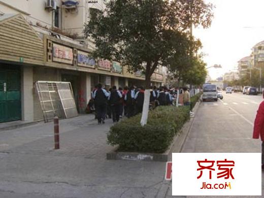 安臨小區(qū)外景圖上海  