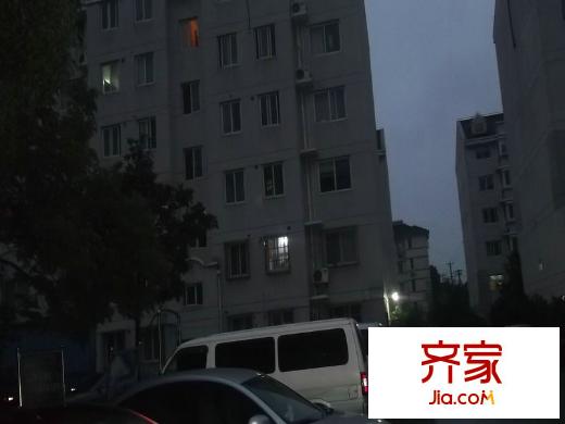 泾港公寓外景图