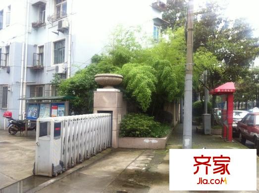 由由六村外景圖 