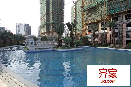 中邦大都會(huì)小區(qū)游泳池