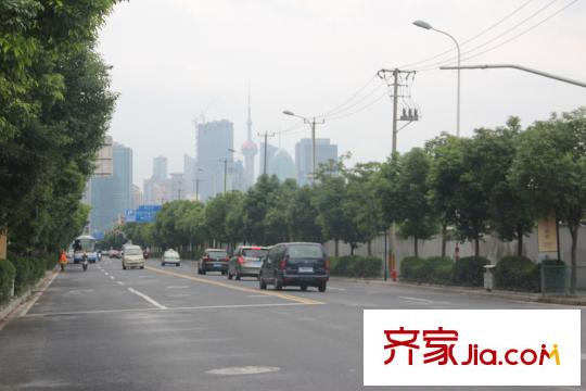 萬(wàn)科翡翠濱江周邊公路