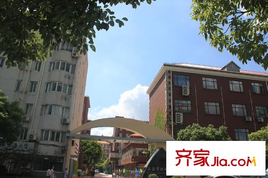 地產(chǎn)尚海酈景周邊-上海市環(huán)境學(xué)校