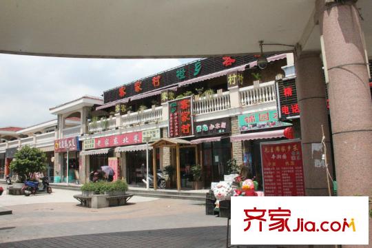 锦秋御尚周边配套-小吃街