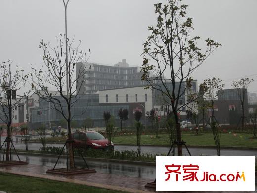 乾耀東港綠地商業(yè)廣場