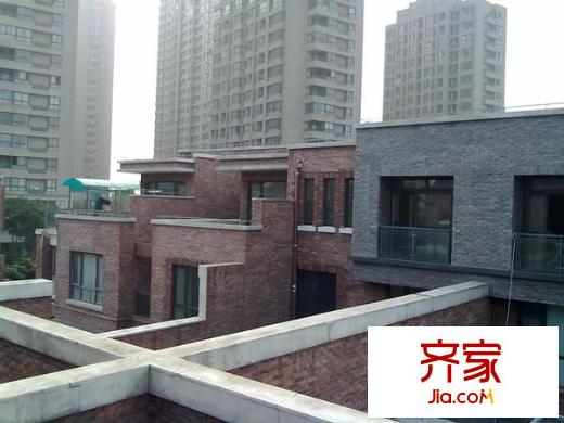 保利家园别墅外景图