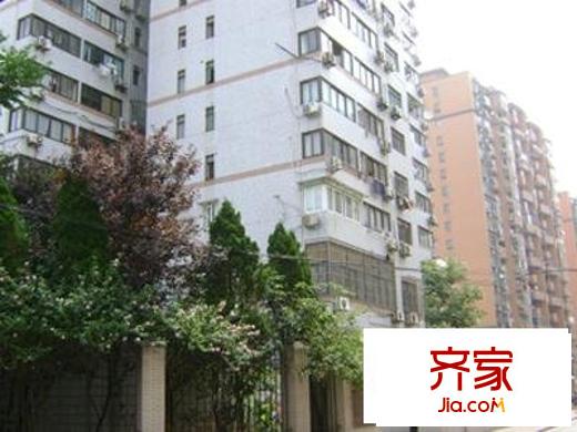 南山大樓外景圖 
