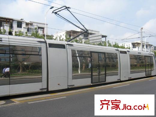 日月光水岸花園周邊有軌電車