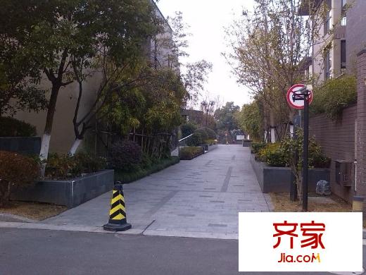 綠地上河院外景圖 