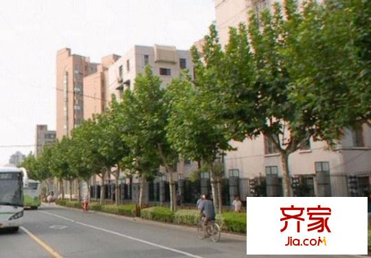 华一小区外景图