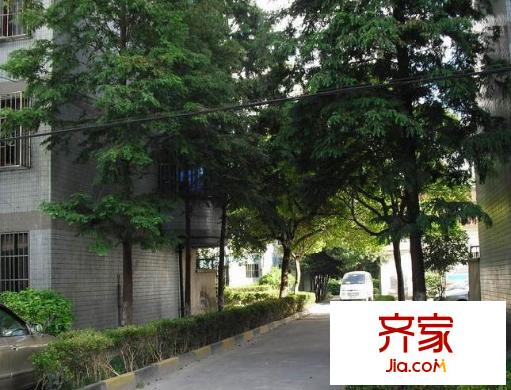 百聯(lián)公寓外景圖