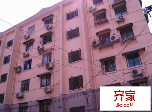 虹储小区外景图