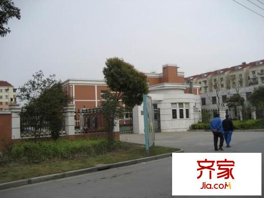 报春一村外景图