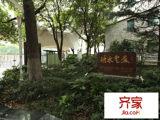 秋水云庐外景图