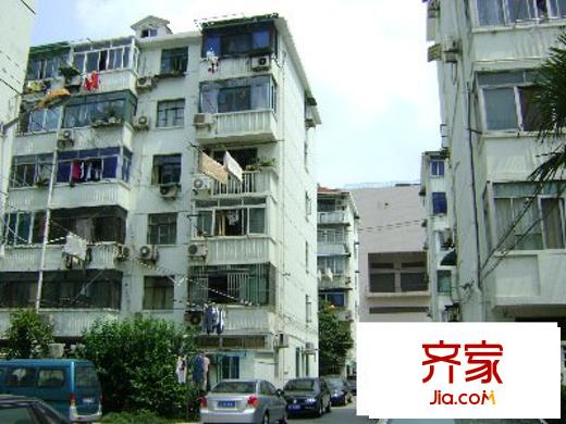 成山小區(qū)外景圖上海  