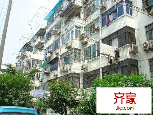 成山小區(qū)外景圖上海  
