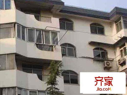 天极盛宅花园外景图