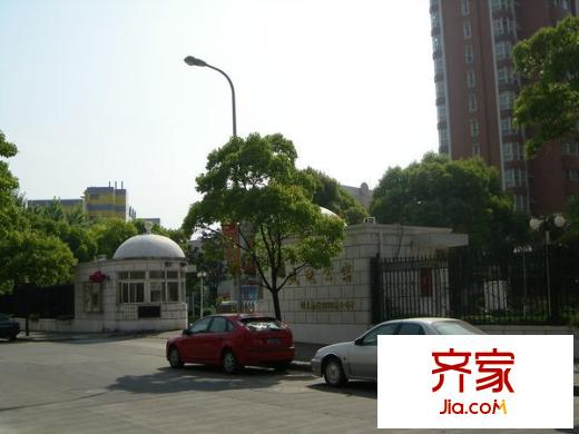 盛逸公寓外景圖 