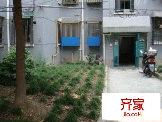 三泉路415弄小区外景图三泉路415弄