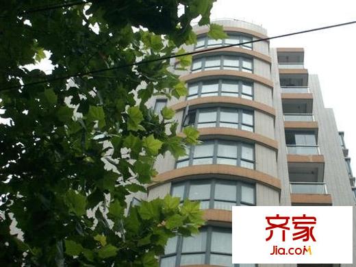 弘揚(yáng)沁園外景圖 