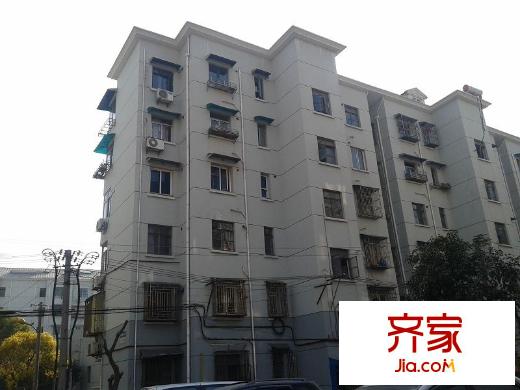 场中路2800弄小区外景图
