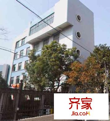 華盛名門外景圖