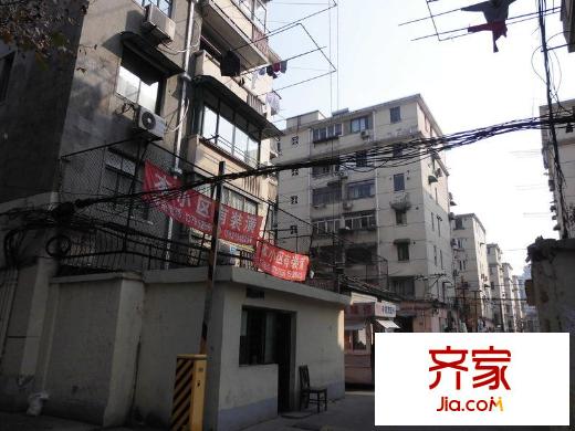 洛川东路400弄小区外景图