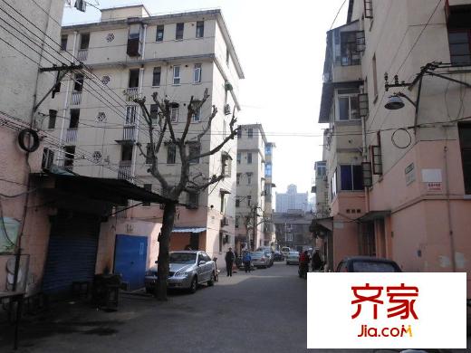 洛川东路400弄小区外景图