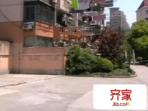 临汾路300弄小区外景图临汾路300弄