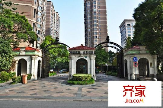 华丽家族古北花园外景图