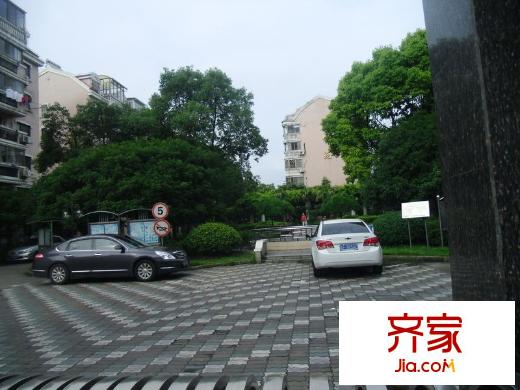 由中苑外景圖 