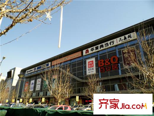 卢卡新天地周边-商场