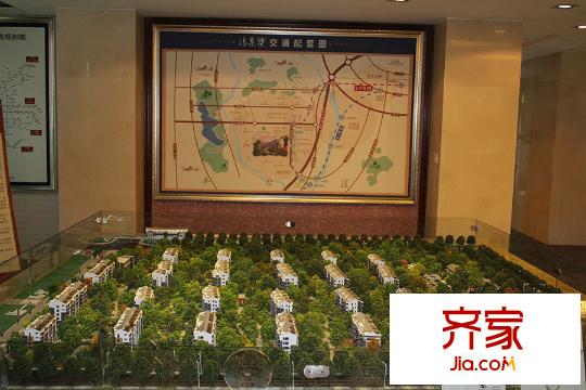 汤泉墅沙盘201504