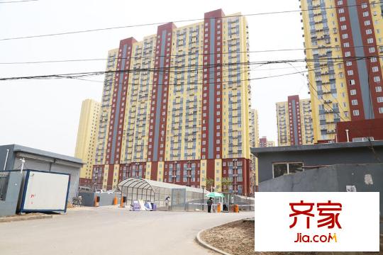 金隅汇景苑小区2015.6