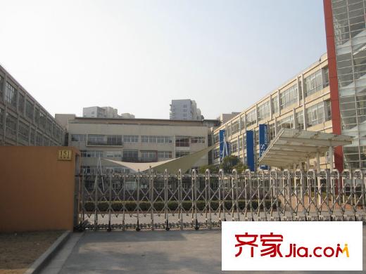 华润中央公园别墅周边配套-双语学校