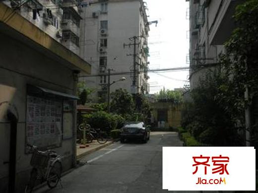 国和路500弄小区外景图国和路500弄
