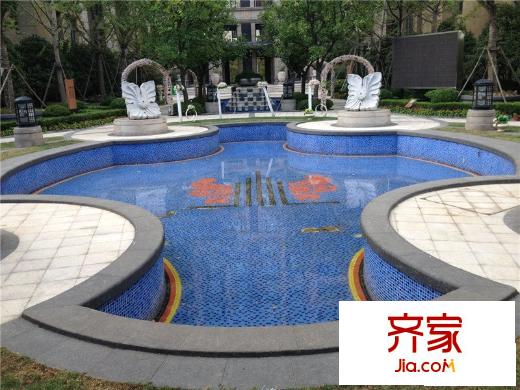 金地東城御院花園（2013年7月18日）