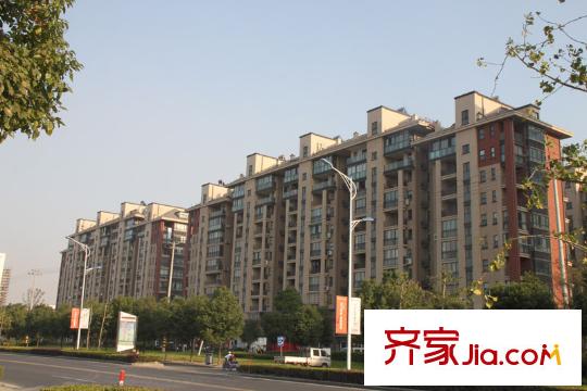 格蘭春晨三期周邊成熟社區(qū)