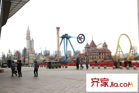 和協(xié)風(fēng)格首岸項目西面環(huán)球樂園